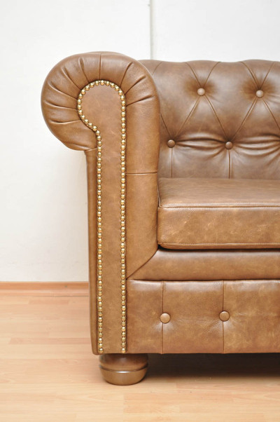Pohovka Chesterfield atyp 5