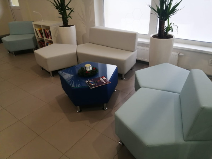 Recenzia Global Finance, Bratislava 4