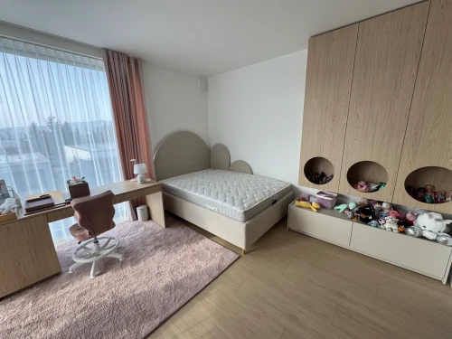 Firma Furnetto a pán Bak nám vyrábali posteľ do detskej izby podľa návrhu od interiérovej dizajnérky.
